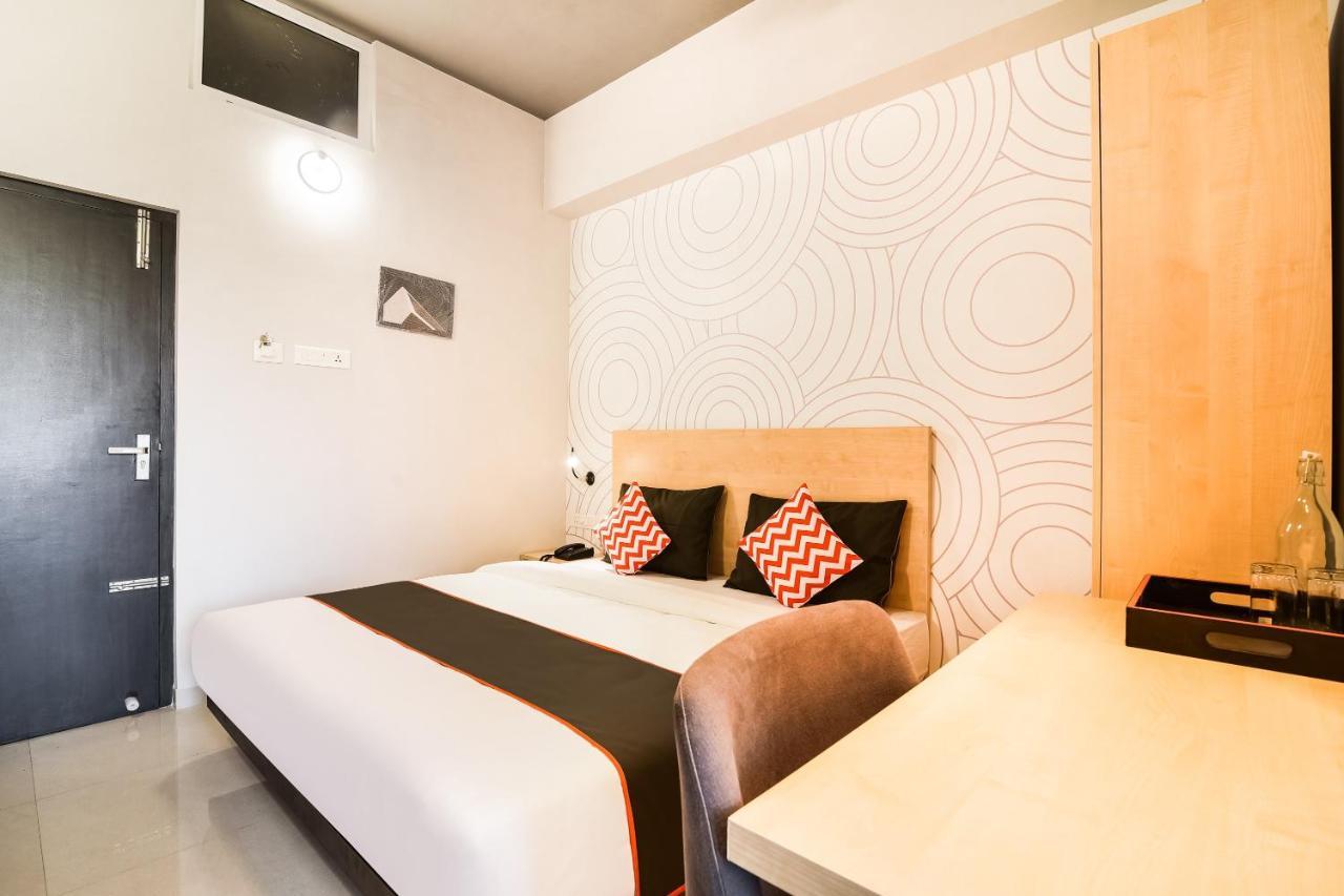 Hotel Collection O 39727 Tidel Park à Pilamedu Extérieur photo